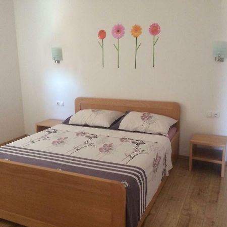 Apartmani "Grgic" Omis Exterior photo